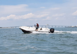 semi rigide en mer